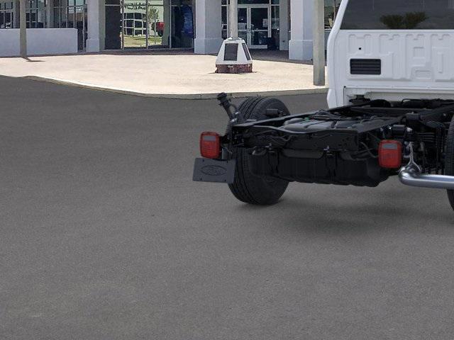 Photo of 2025 Oxford White Ford F-350