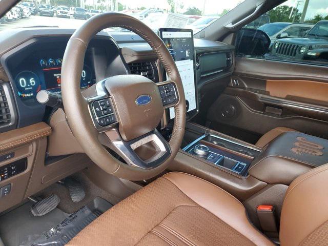 Photo of 2023 Agate Black Metallic Ford Expedition