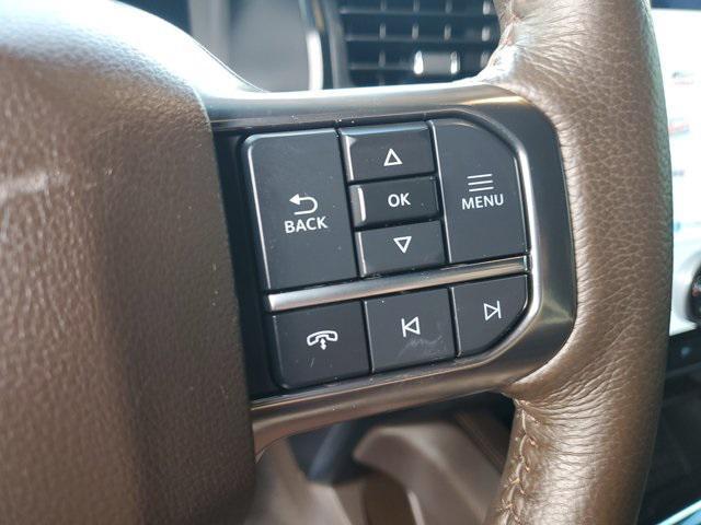 Photo of 2023 Agate Black Metallic Ford Expedition