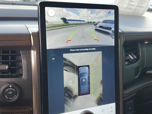 Photo of 2023 Agate Black Metallic Ford Expedition
