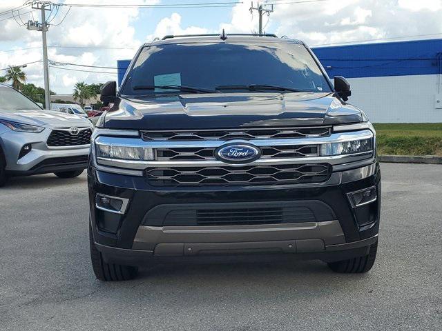 Photo of 2023 Agate Black Metallic Ford Expedition