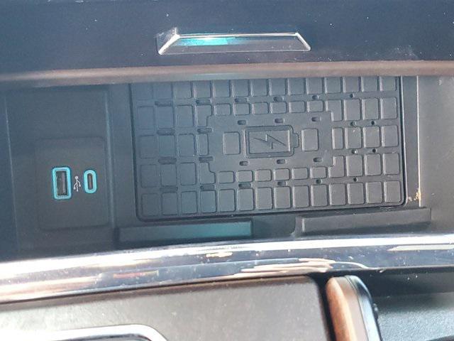 Photo of 2023 Agate Black Metallic Ford Expedition