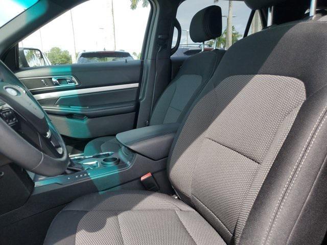 Photo of 2017 Magnetic Ford Explorer