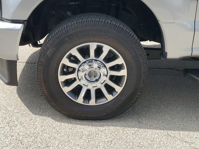 Photo of 2022 Silver Metallic Ford F-250
