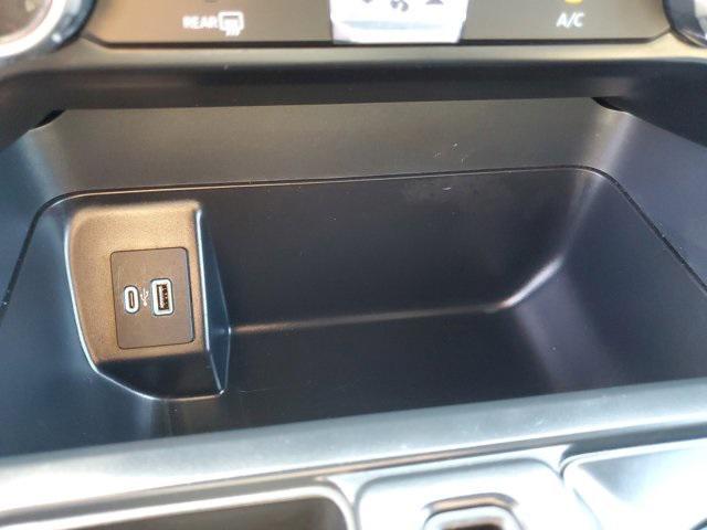 Photo of 2024 Silver Metallic Ford F-150