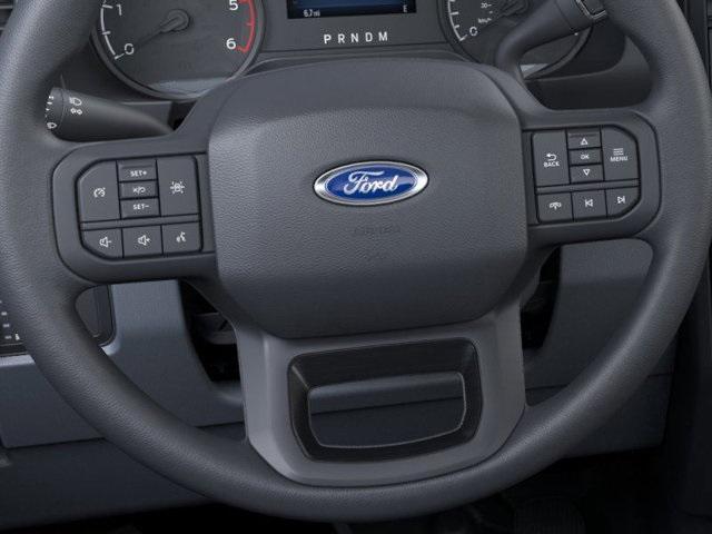Photo of 2025 Oxford White Ford F-350