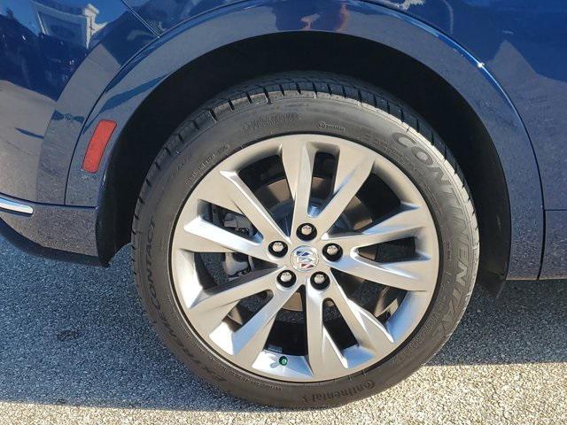 Photo of 2023 Sapphire Metallic Buick Envision