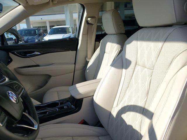 Photo of 2023 Sapphire Metallic Buick Envision