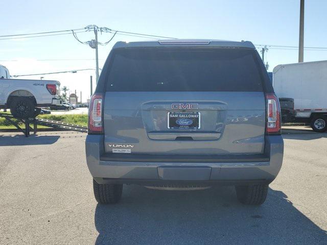 Photo of 2016 Light Steel Gray Metallic GMC Yukon