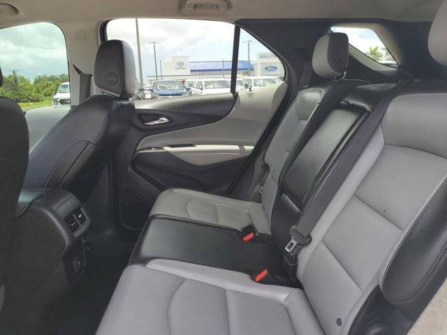 Photo of 2019 Iridescent Pearl Tricoat Chevrolet Equinox