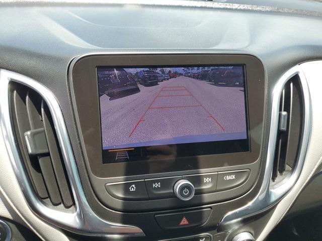 Photo of 2019 Iridescent Pearl Tricoat Chevrolet Equinox