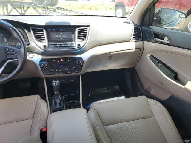 Photo of 2018 Black Noir Pearl Hyundai TUCSON