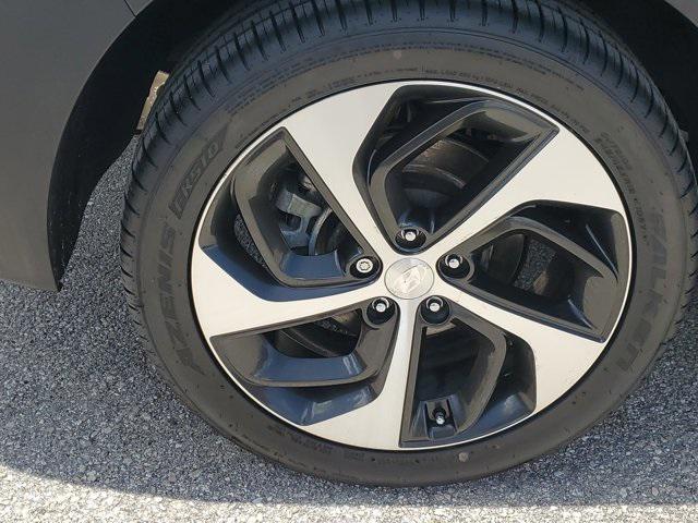 Photo of 2018 Black Noir Pearl Hyundai TUCSON