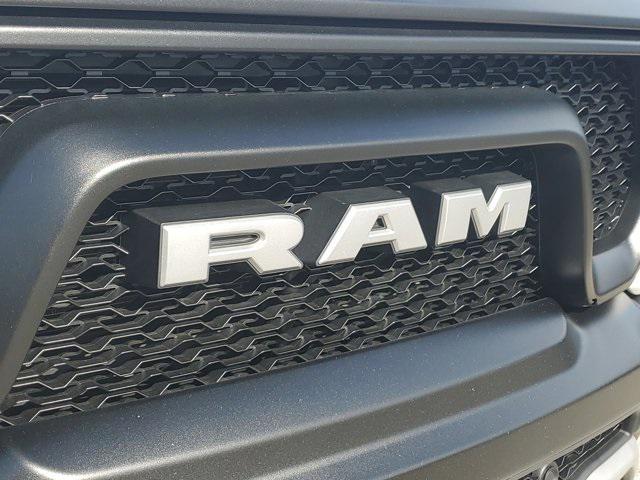 Photo of 2019 Bright White Clearcoat RAM 1500