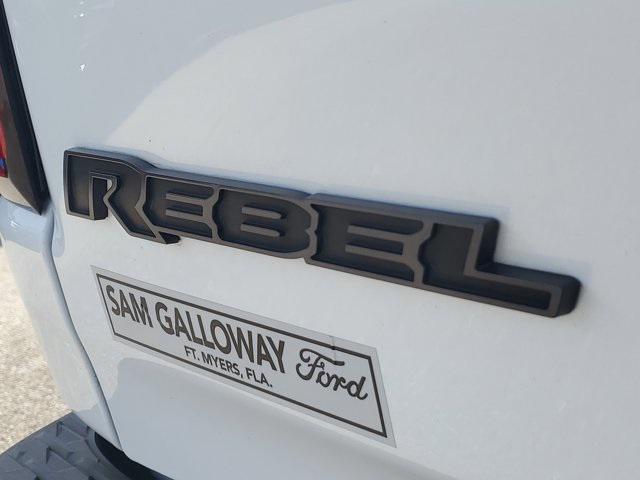 Photo of 2019 Bright White Clearcoat RAM 1500