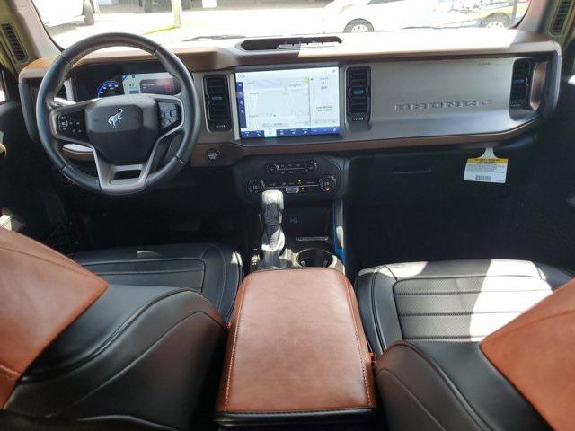 Photo of 2023 Race Red Ford Bronco