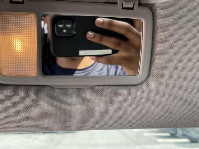 Photo of 2022 Crystal White Pearl Subaru Forester