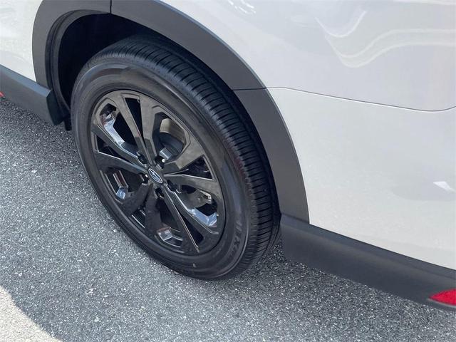 Photo of 2022 Crystal White Pearl Subaru Forester
