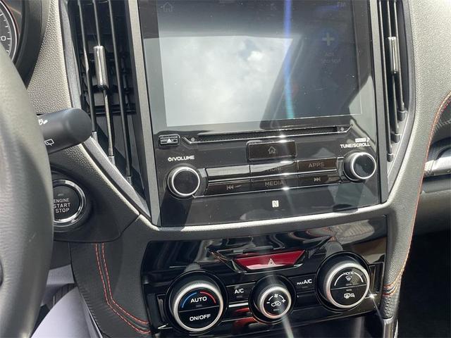 Photo of 2022 Crystal White Pearl Subaru Forester