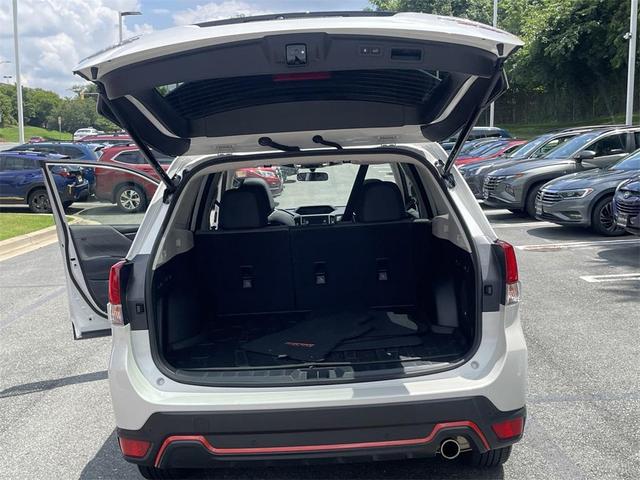 Photo of 2022 Crystal White Pearl Subaru Forester