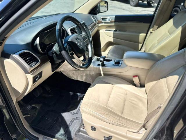 Photo of 2015 Brilliant Black Crystal Pearlcoat Jeep Grand Cherokee