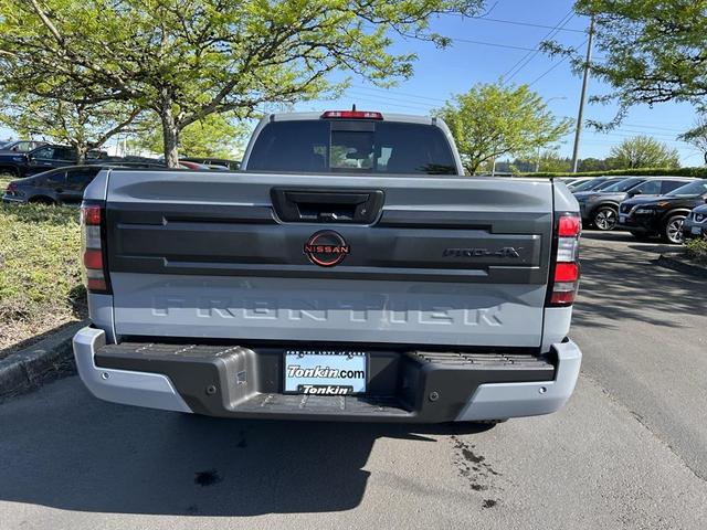 Photo of 2025 Boulder Gray Pearl Nissan Frontier