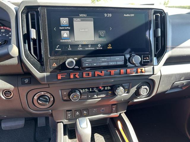Photo of 2025 Glacier White Nissan Frontier