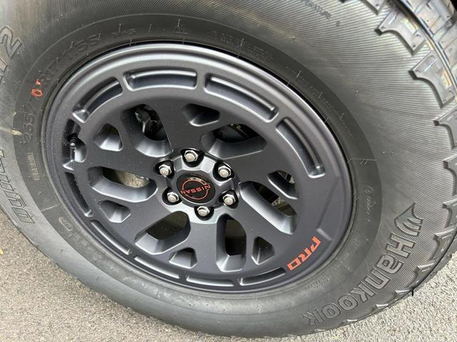Photo of 2025 Boulder Gray Pearl Nissan Frontier
