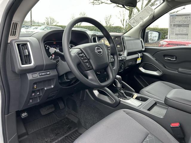 Photo of 2025 Glacier White Nissan Frontier