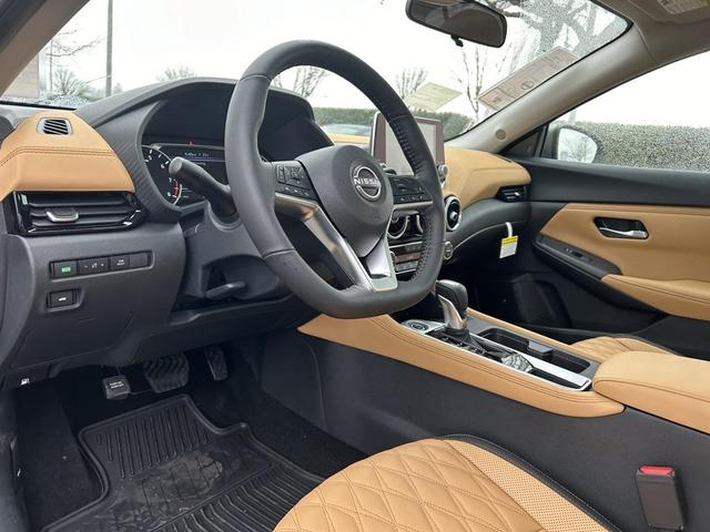Photo of 2025 Gun Metallic Nissan Sentra