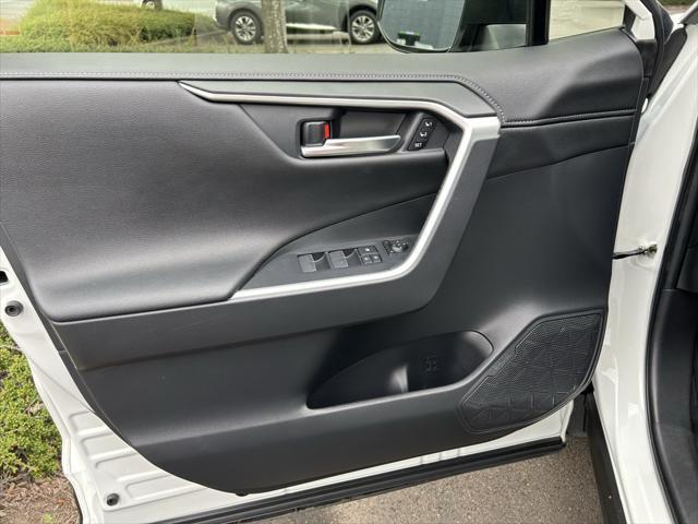 Photo of 2022 Midnight Black Metallic Toyota RAV4 Hybrid