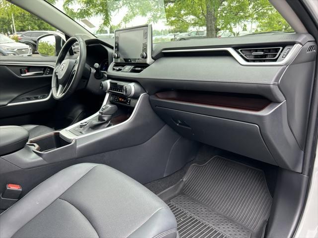 Photo of 2022 Midnight Black Metallic Toyota RAV4 Hybrid