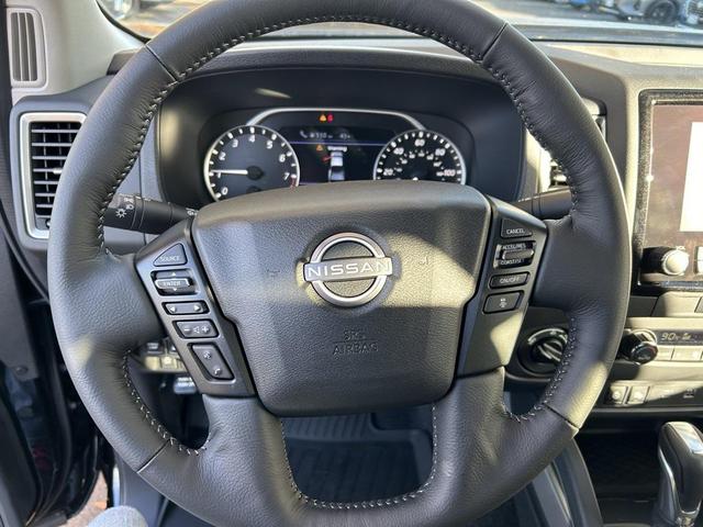 Photo of 2024 Super Black Nissan Frontier
