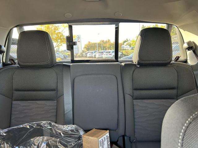 Photo of 2024 Super Black Nissan Frontier
