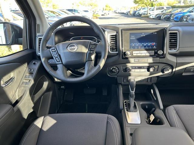 Photo of 2024 Super Black Nissan Frontier