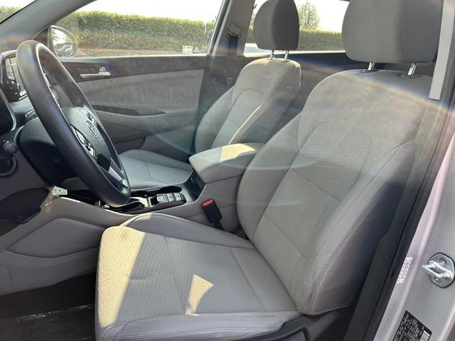 Photo of 2019 Molten Silver Hyundai TUCSON