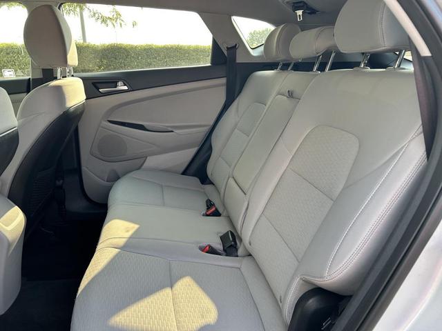 Photo of 2019 Molten Silver Hyundai TUCSON