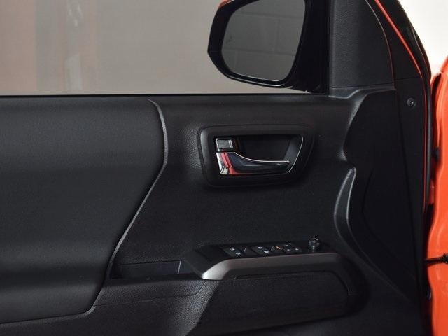 Photo of 2023 Orange Toyota Tacoma