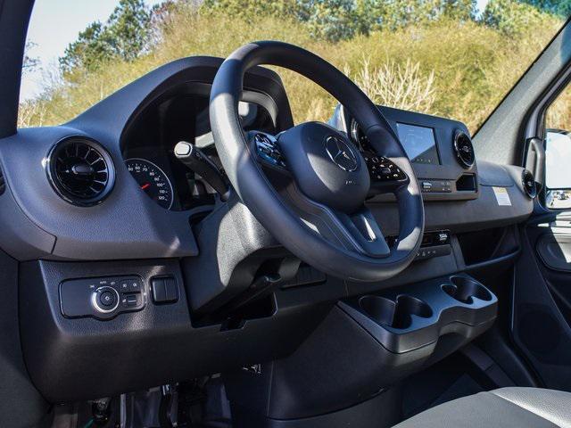 Photo of 2024 Arctic White Mercedes-Benz Sprinter 2500