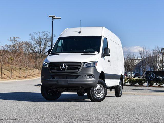 Photo of 2024 Arctic White Mercedes-Benz Sprinter 2500