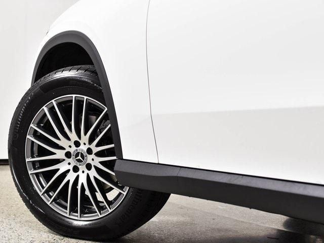 Photo of 2025 Polar White Mercedes-Benz GLC 300
