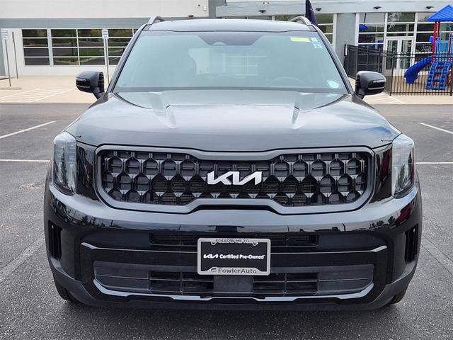 Photo of 2024 Ebony Black Kia Telluride