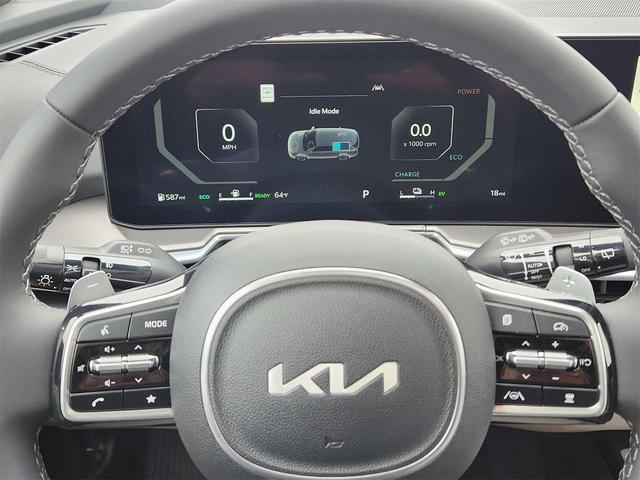 Photo of 2025 Cityscape Green Kia Sorento Hybrid