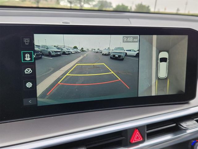 Photo of 2025 Cityscape Green Kia Sorento Hybrid