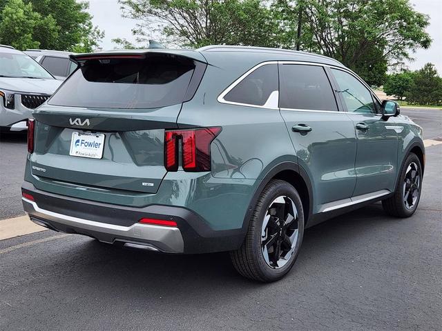 Photo of 2025 Cityscape Green Kia Sorento Hybrid