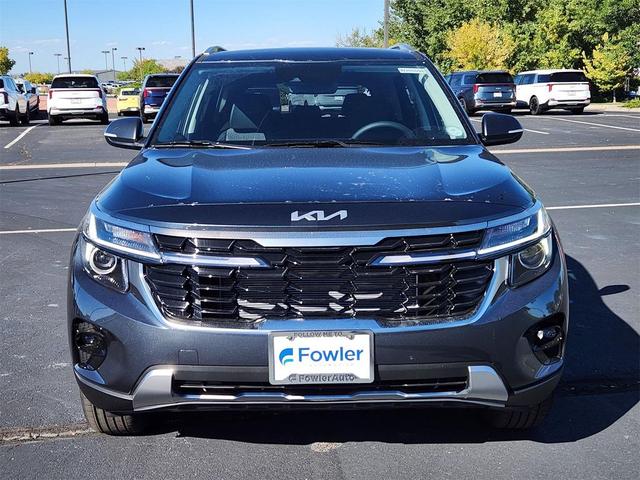 Photo of 2026 Gravity Gray Kia Seltos
