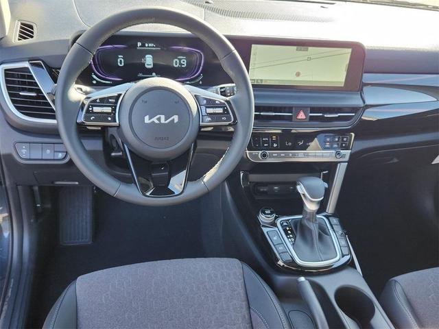 Photo of 2026 Gravity Gray Kia Seltos