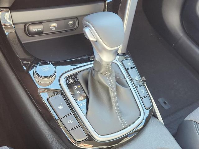 Photo of 2026 Gravity Gray Kia Seltos