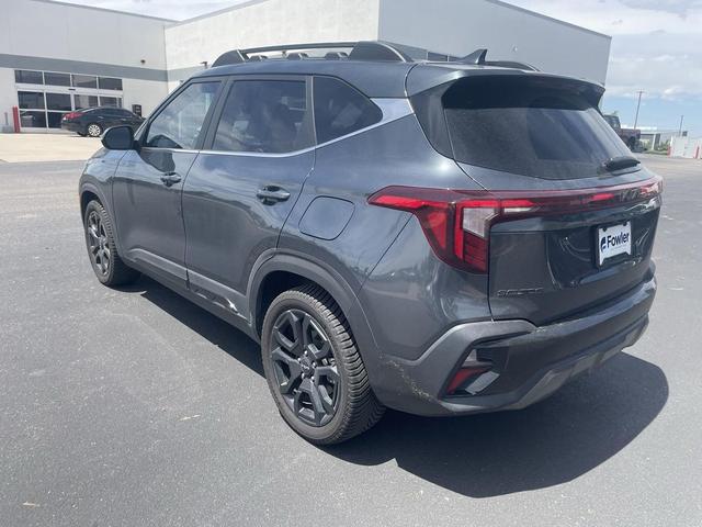 Photo of 2024 Gravity Gray Kia Seltos