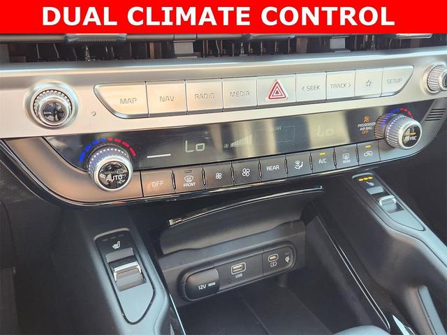 Photo of 2023 Gravity Gray Kia Telluride